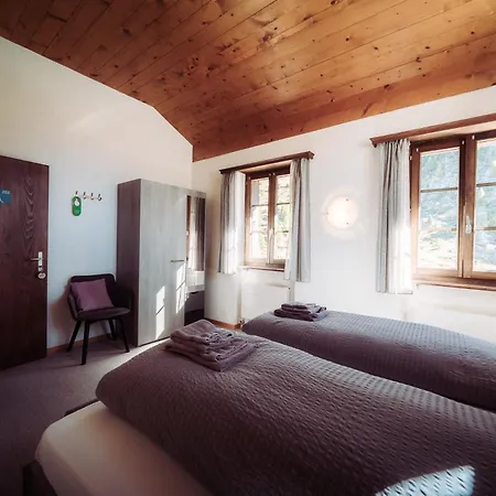 Gruensee Mountain Деревянный коттедж