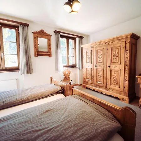 Деревянный коттедж Gruensee Mountain