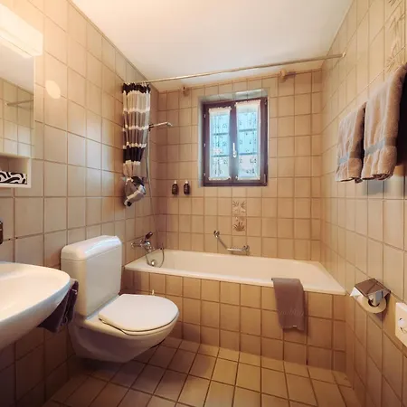 Деревянный коттедж Gruensee Mountain Церматт